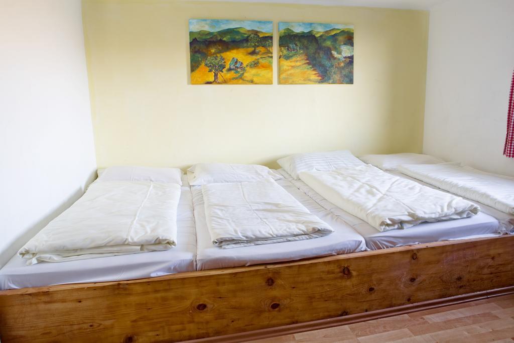 Altes Almhaus Hotel Maria Lankowitz Room photo